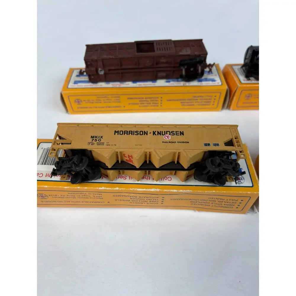 Mehano HO Scale Freight Car Lot Texaco Exxon Hopper Stock Car Set Of 4